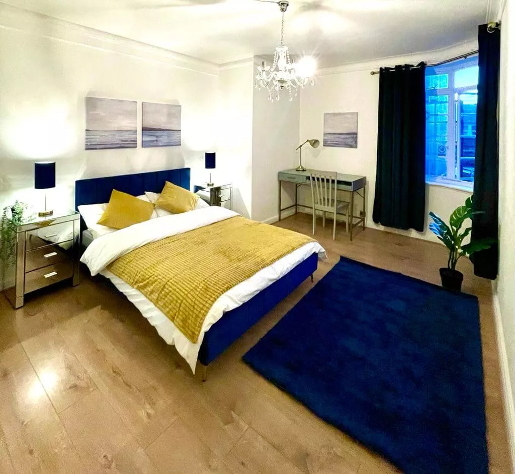  Flat Renovation, Hampstead Finchley Rd - image 2